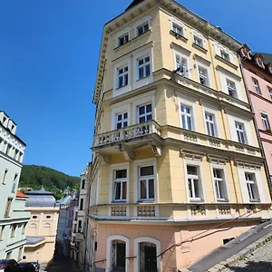 Centrum Divadelni Apartmán