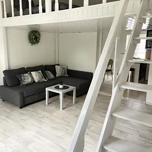 Meg Apartmán