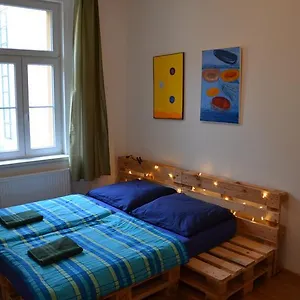 Comfortable Vlkova Apartmán Praha